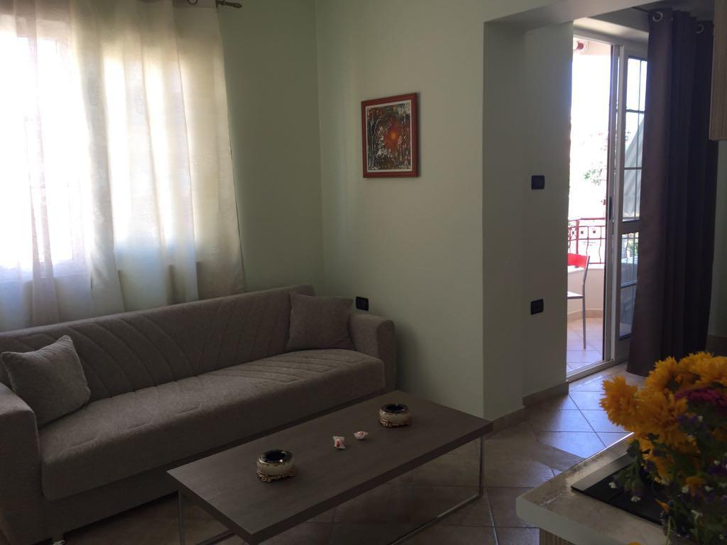 Andi Apartment